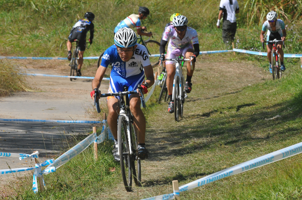 http://www.cyclocross.jp/news/3SD_0121.jpg