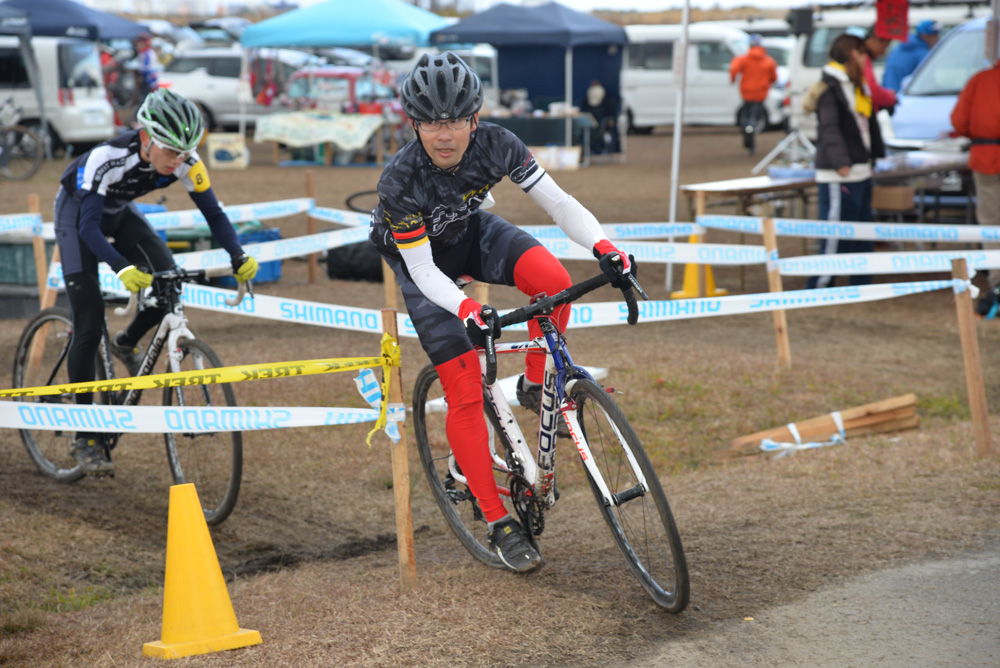 http://www.cyclocross.jp/news/61D_0867.jpg