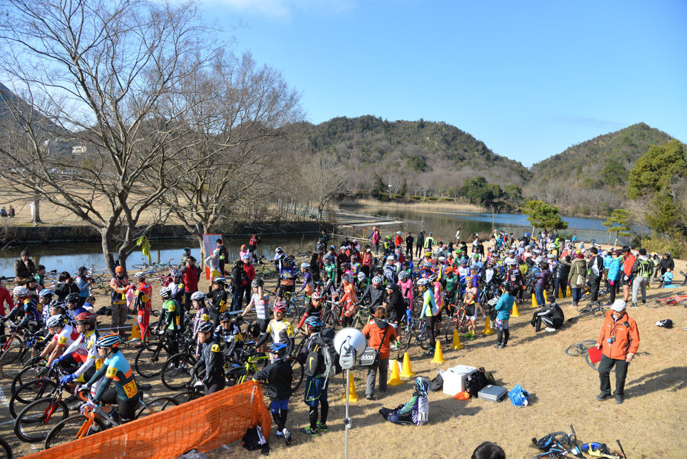 http://www.cyclocross.jp/news/61D_1023.jpg