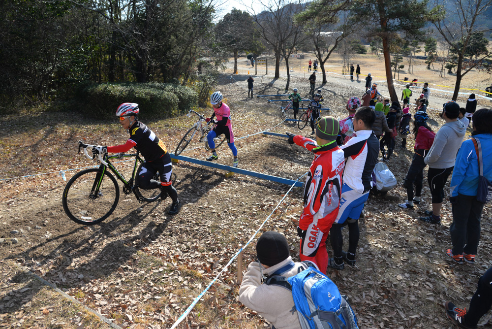 http://www.cyclocross.jp/news/61D_1046.jpg