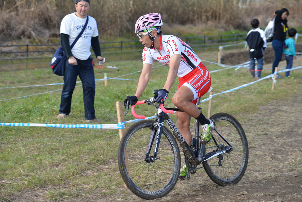 http://www.cyclocross.jp/news/61D_2058.jpg