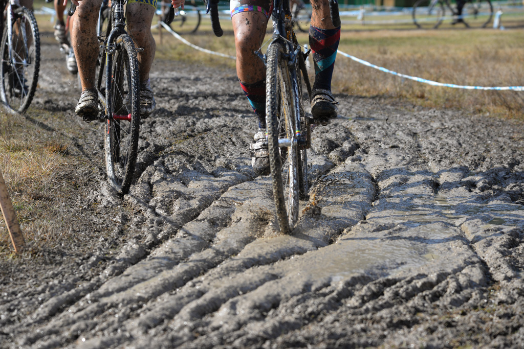 http://www.cyclocross.jp/news/61D_8404.jpg