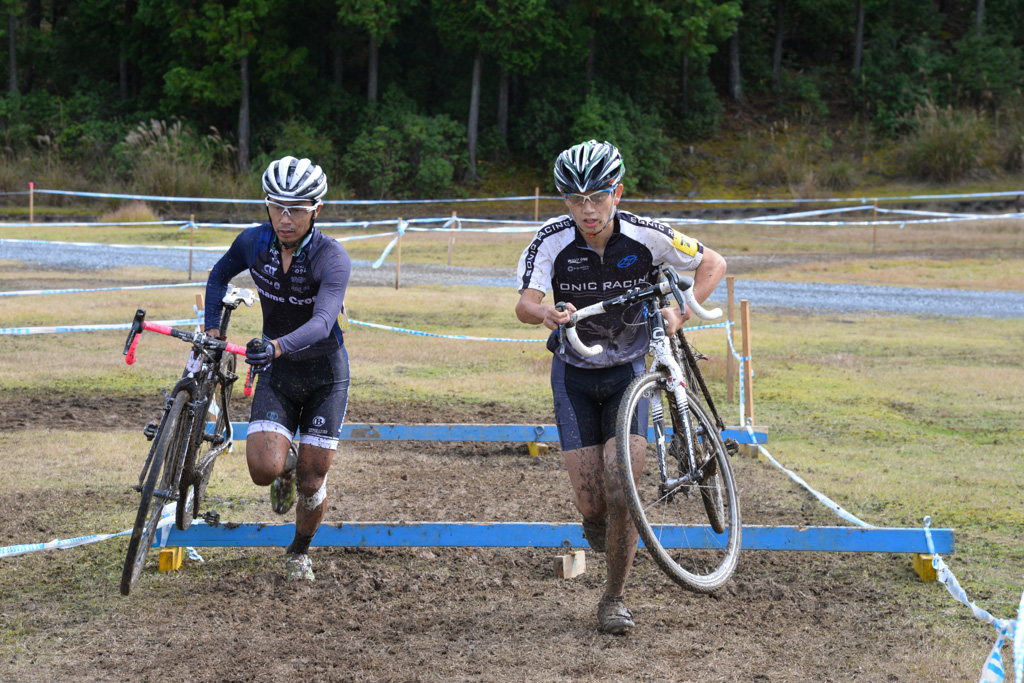 http://www.cyclocross.jp/news/61D_8789.jpg