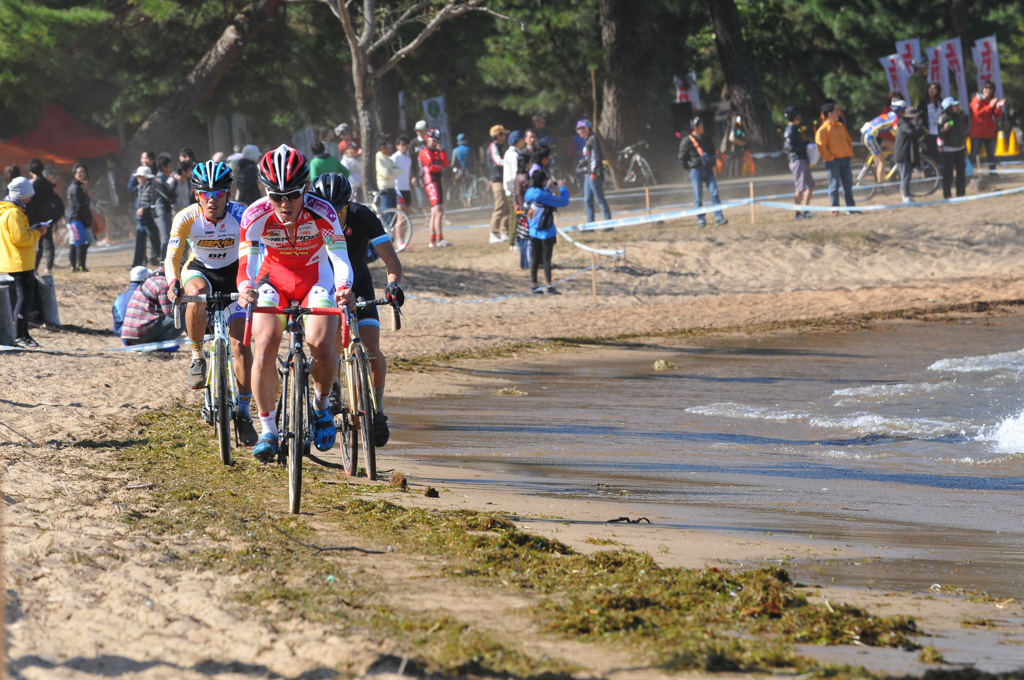 http://www.cyclocross.jp/news/kns2015-16%EF%BC%831-3.jpg