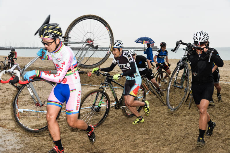 http://www.cyclocross.jp/news/misaki-1.jpg