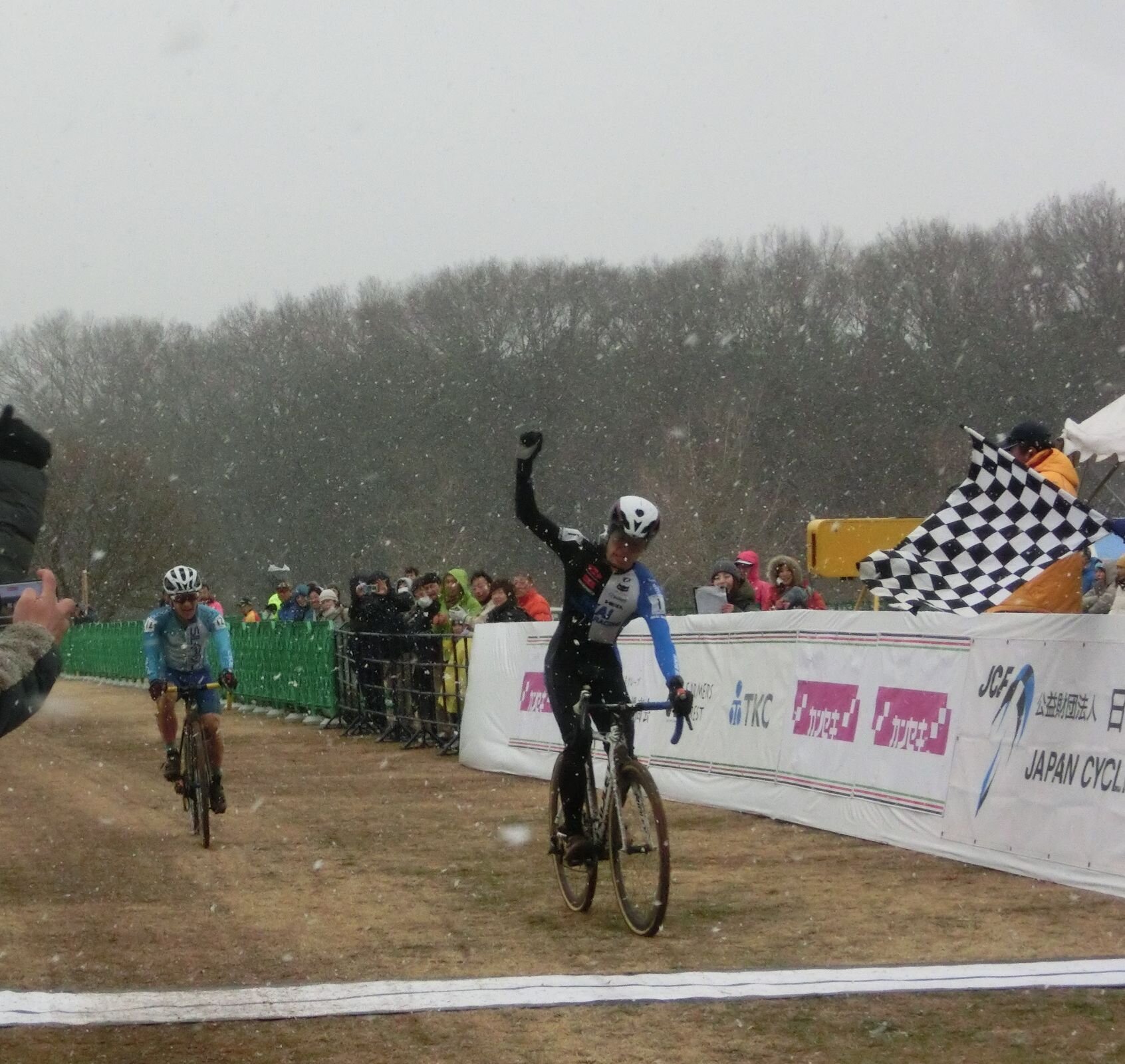 https://www.cyclocross.jp/news/CIMG7769.JPG